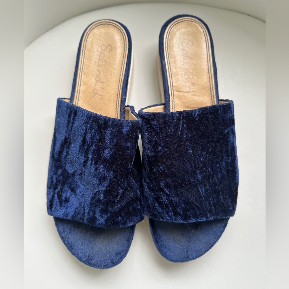 Splendid Navy Blue Crushed Velvet Platform Sandals in Size 8